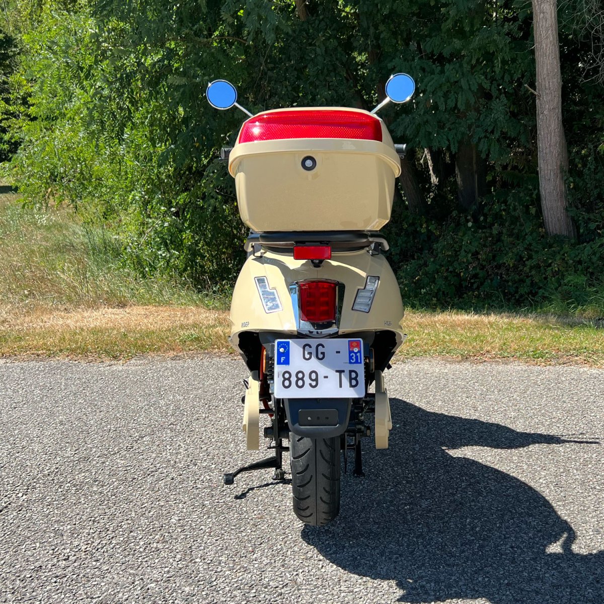 Rider 5000W 2022 Beige – occasion 50 km avec top case et tablier Tucano R151x – Image 5